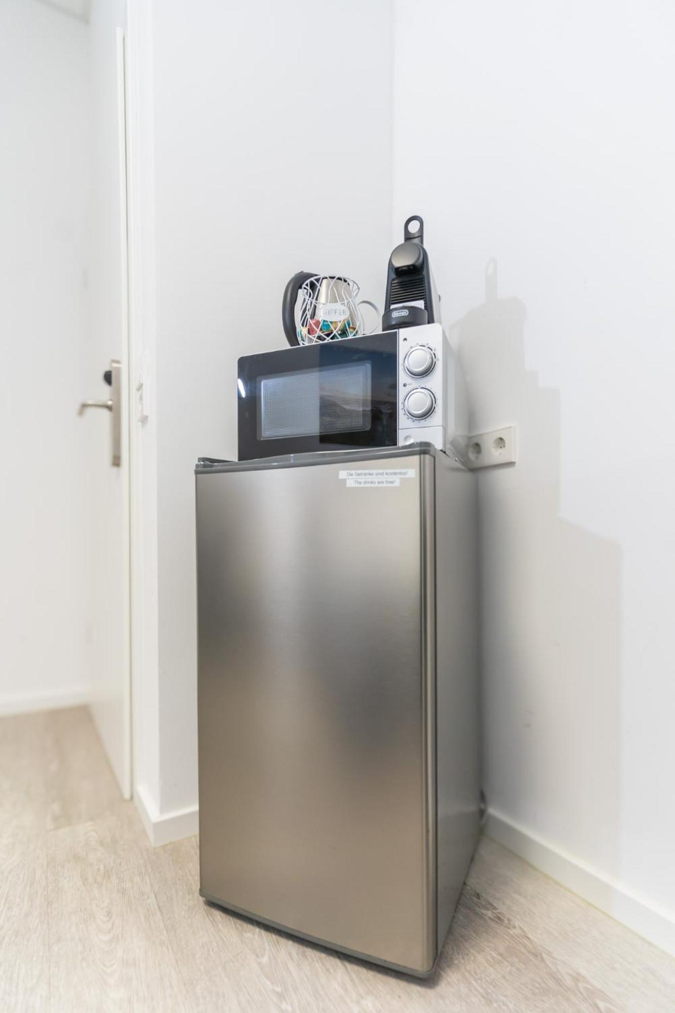 Private Room #1 With King Size, Ground Floor, Ac, Only 2Min To Rab Ramstein-Miesenbach Eksteriør billede